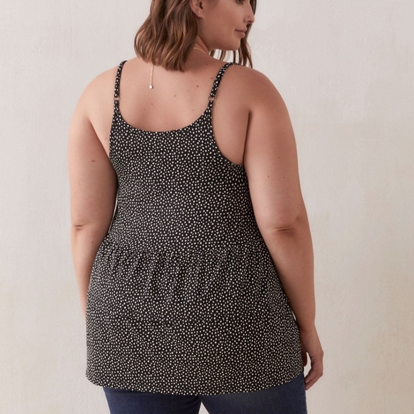 Pennington's 2x Polka Dot Top - Picture 2 of 3